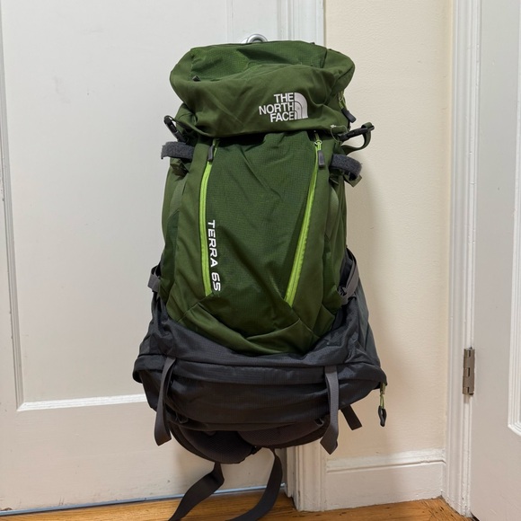 The North Face Terra 65 Olive Backpack - Picture 2 of 9